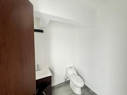 Casa Para Oficinas En Renta Y Venta En Lomas De Chapultepec