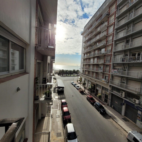 Imagen 7 de 22 de 3 Ambientes Con Balcón A La Calle