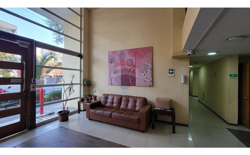 Estudio En Arriendo En Vicuña Mackenna 933