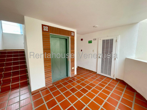 Hermoso Apartamento En Venta En El Este De Barquisimeto, Con Acabados De Primera Gabriela C