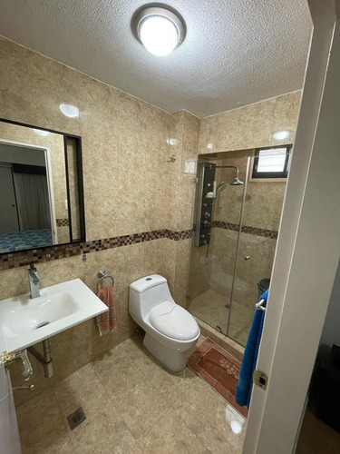 En Venta Bello Apartamento Remodelado En Manzanares Este. Aa Solo Cliente Directo
