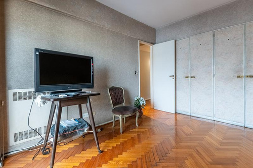 Venta Departamento 5 Ambientes Semipiso Luminoso Al Frente Cochera Caballito