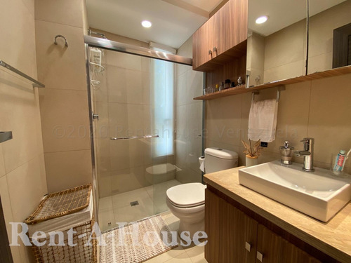 Imagen 12 de 14 de Apartamento De Lujo En Alquiler Con Planta Y Pozo Maracaibo