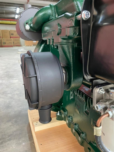 Motor Diesel Marca Lister Petter 3 Cilindro Tr3 (2.320cc)