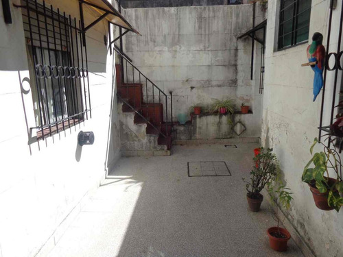 Venta Casa Floresta Lote Propio