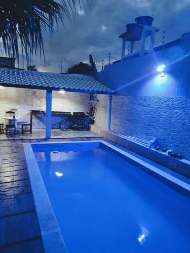 Imagem 11 de 30 de Maravilhosa Casa De 4/4 Sendo Uma Suíte, Varanda E Piscina No Jardim Das Margaridas - Pc38a01 - 70444349