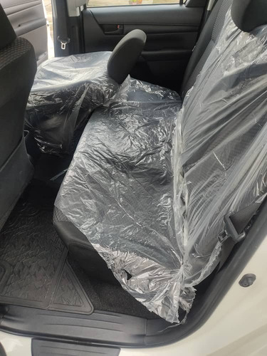 Imagen 8 de 12 de Toyota Hilux 2.7
