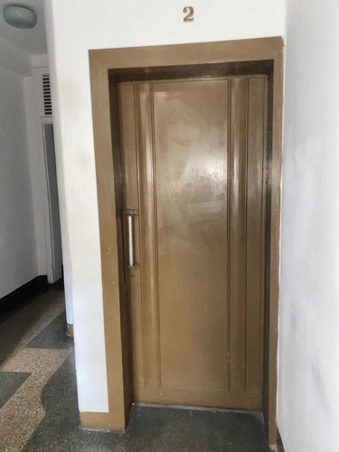 Imagen 12 de 30 de Altamira Edificio Para Remodelar O Hotel Frente A La Plaza