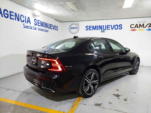 Imagen 4 de 15 de Volvo S60 2021 4p R-design Phev T8 L4/2.0/t Aut