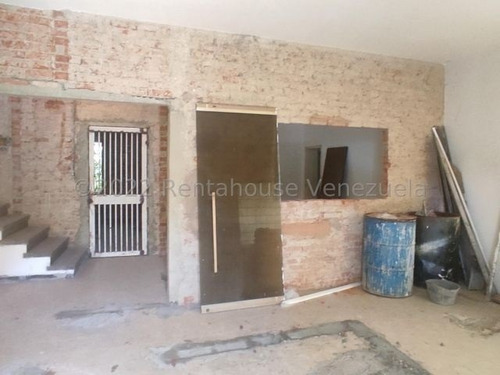 Imagen 1 de 10 de Rf Casa En Venta En Los Palos Grandes Esta Para Remodelar Excelente Oportunidad De Inversion Mls #23-14436 Isabel Fragozo Rent A House