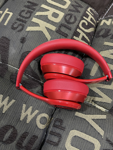 Audífonos Beats Solo 2 Wireless Red (Usado)