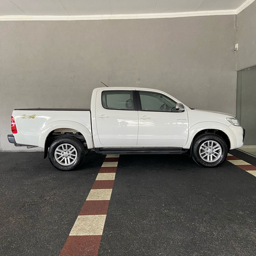 Toyota Hilux 2.7 Srv Cab. Dupla 4x4 Flex Aut. 4p