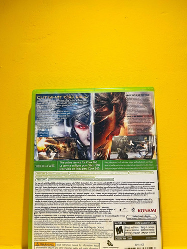 Metal Gear Rising Revengeance Xbox 360 Semi Novo Físico (Recondicionado)
