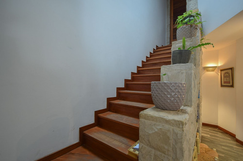 Venta Chalet 4 Dormitorios - Parque Luro
