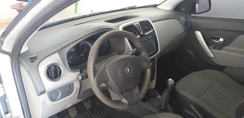 Imagem 6 de 12 de Renault Logan 2018 1.0 Expression