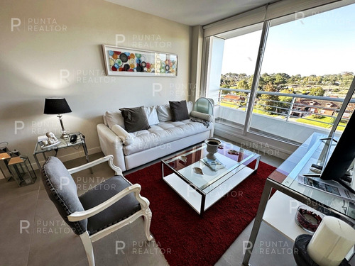 Apartamento En Venta En Torre Green Life. Punta Del Este. Uruguay