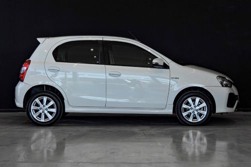 Imagen 9 de 14 de Toyota Etios 1.5 Xls A/t 2017
