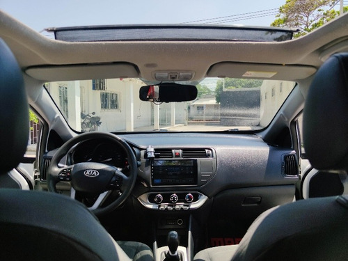 Kia Rio 2014 1.4 4 P