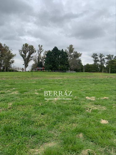 Lote Venta De 1209 M2 En Club De Campo Los Palenques Manzanares Pilar