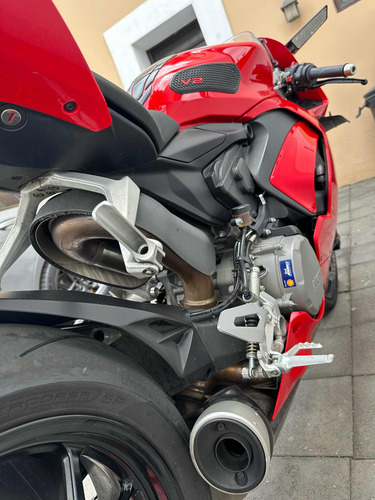 Ducati V2