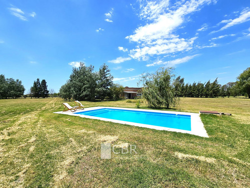 Lindísima Casa De 4 Amb. (164 M2) S/lote De 1,17 Ha. Con Pileta!