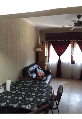 Imagen 3 de 14 de Chalet Colonial De 3 Ambientes En Venta - Moron Sur