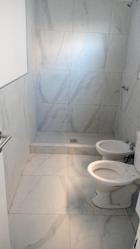 Imagen 13 de 17 de Departamentos En Venta Ramos Mejía 3 A. Suite Vestidor Coch