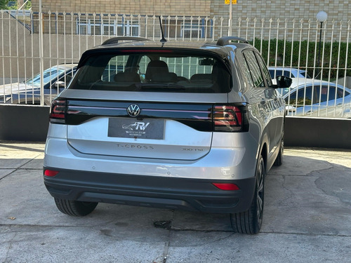 Volkswagen T-Cross 1.0 200 TSI TOTAL FLEX AUTOMÁTICO