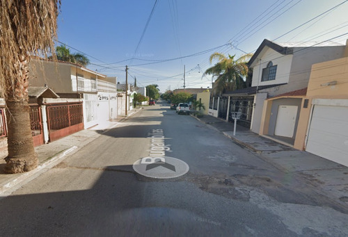 Bonita Propiedad En Venta En Villa Jardin, Lerdo, Durango..