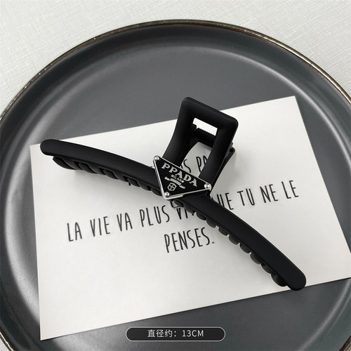 Nueva Pinza Para El Pelo Con Forma De Triángulo Negro Mate P