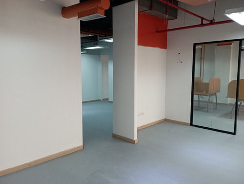 Jc - Vendo Excelente Local Comercial / Oficina 125 M2. Centro Comercial Buena Ventura Intercomunal Guarenas - Guatire.