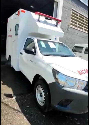 Imagem 3 de 11 de Toyota Hilux