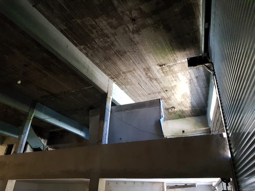 Local Comercial Con Oficinas - 540 M2