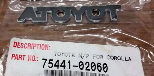 Emblema Trasero Letras Toyota Original Corolla 2003-2008