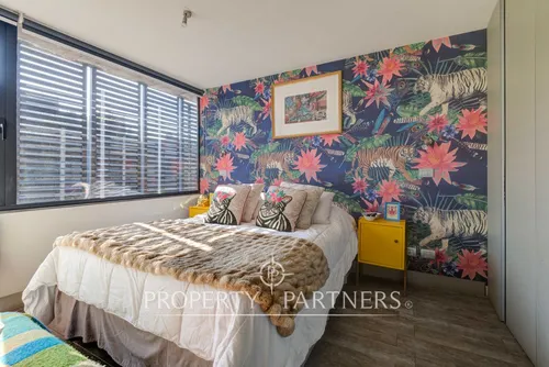 Penthouse Dúplex Con Vista Despejada En Moderno Ed...