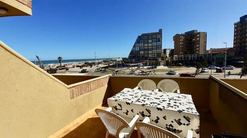 Ed. Costa Verde 1º C - 3 Ambientes Frente Al Mar.-