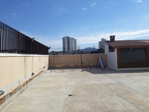 Apto 2 Quartos Com Vaga E Deposito