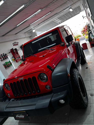 Imagen 8 de 18 de Jeep Wrangler 2016 3.6 Sport 75th Anniversary