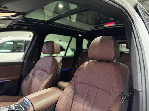 BMW X5 4.4 V8 M60I
