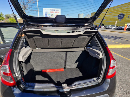 Renault Sandero Stepway 1.6 Luxe