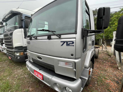 Imagem 2 de 7 de Ford Cargo 712 Ano 2010