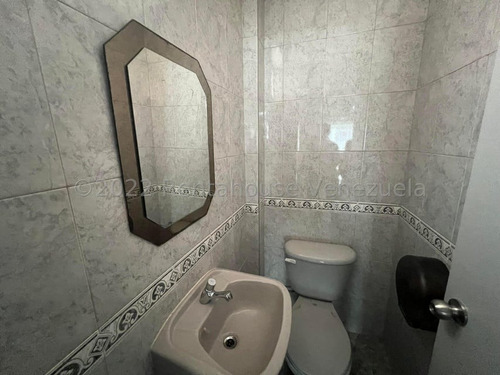 Estupendo Edificio Comercial 500 Mts En Alquiler Chacao I