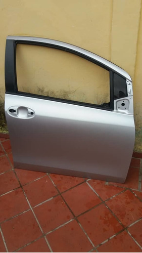 Puerta Delantera Copiloto Toyota Yaris 2006 Al 2008