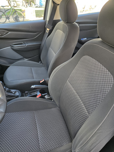 Chevrolet Onix Joy Plus