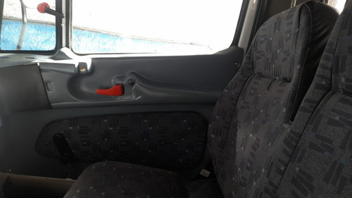Imagem 23 de 25 de Mercedes Benz Mb 1718 Cab Dupla 7 Lugares Munck Palfinger