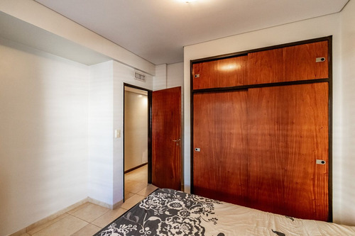 Venta Casa Lote Propio 4 Dormitorios, Garage