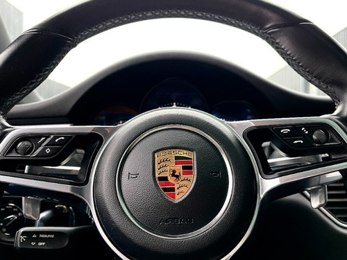 Imagen 10 de 15 de Porsche Macan R 2.0 2019