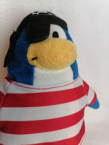 Peluche Original Club Penguin Pirata Disney Jakks Pacific 18 (Usado)