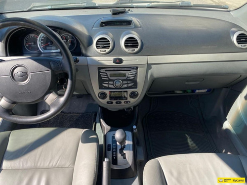 Imagen 5 de 10 de Chevrolet Optra Advance