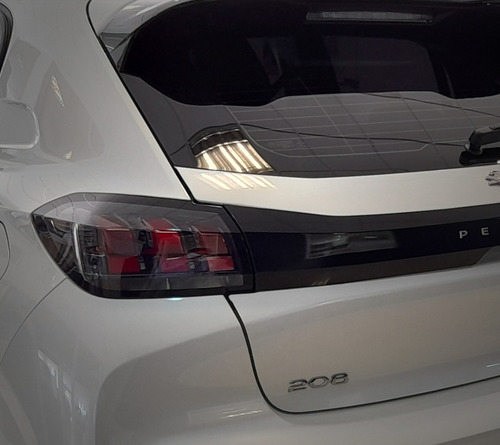 Peugeot 208 Feline Tiptronic 1.6